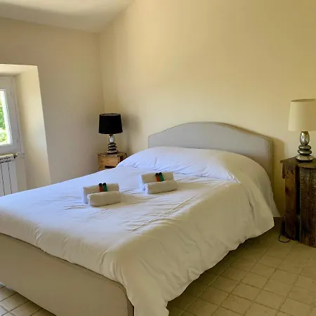 Le Chateau Des Anglades Feriehus *